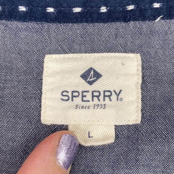 Sperry long sleeve 100% cotton navy & white dot textured button down L - Picture 3 of 7